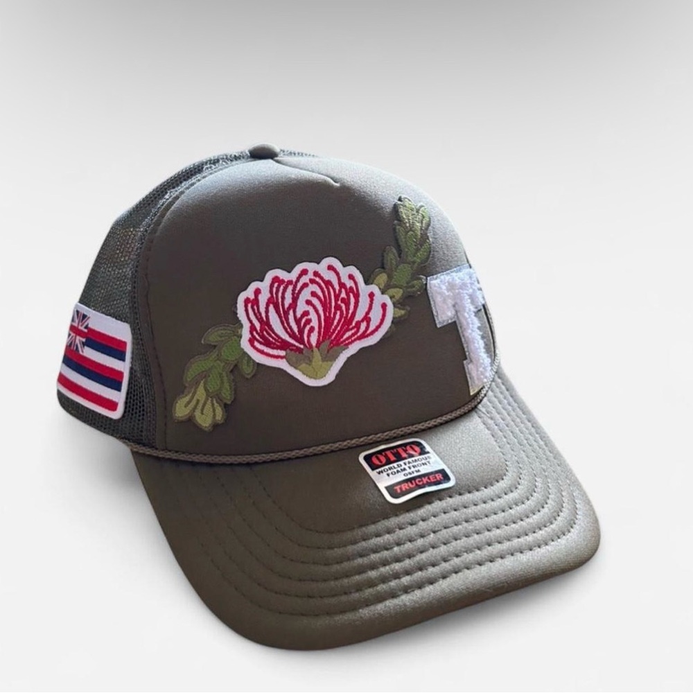 Trucker hat from small business

SOLD‼️